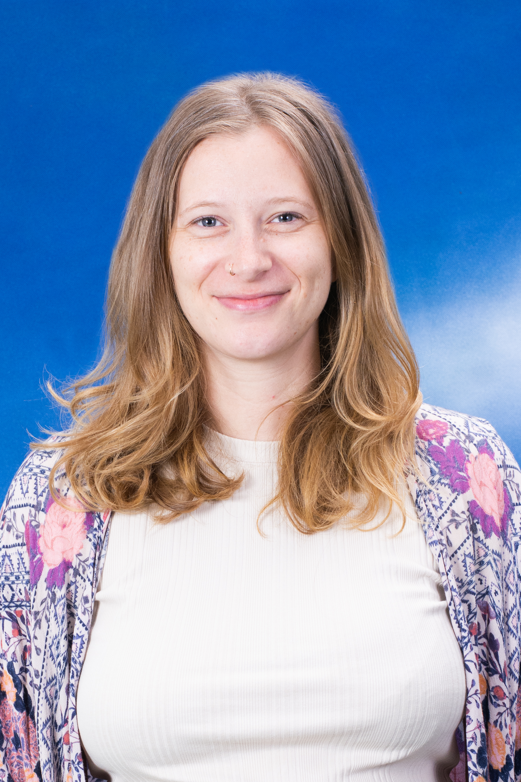  Elizabeth Frantz-Larson